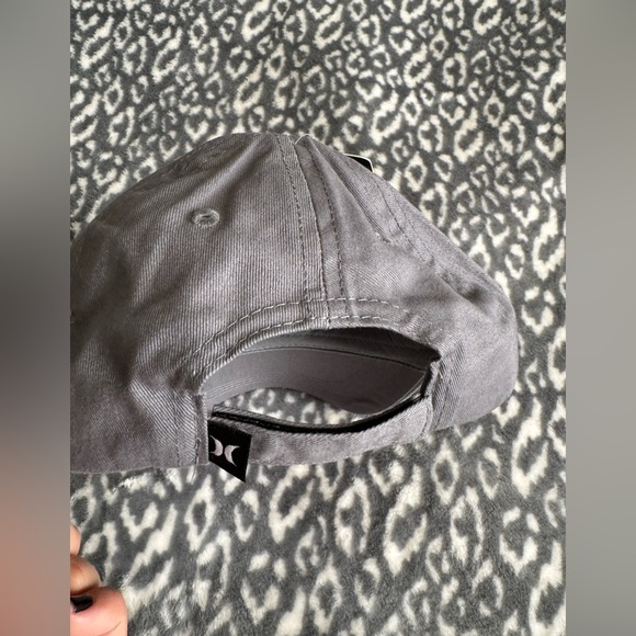 Hurley adjustable hat - Picture 2 of 4